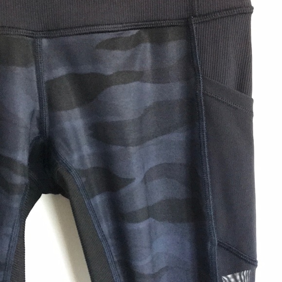 Lululemon 7/8 leggings - Picture 3 of 5